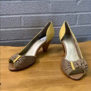 Seychelles Canvas D'Orsay Pumps Heels Women's Size 10 VGUC Peep toe bow detail